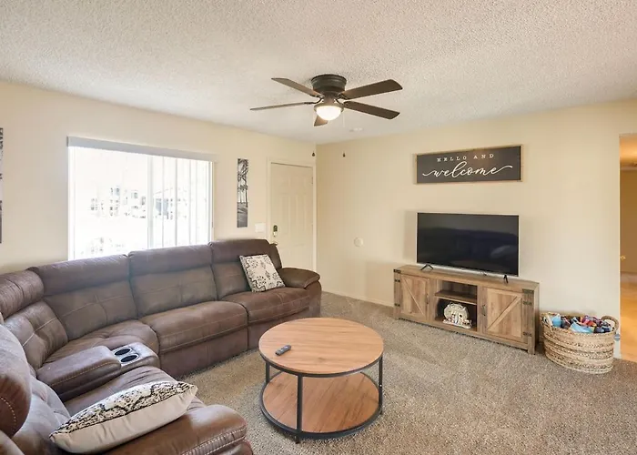 Ferienhaus Sunny With Pool & Patio 3 Miles To The Lake!