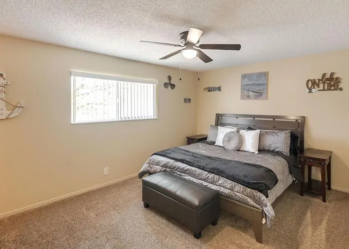 Sunny With Pool & Patio 3 Miles To The Lake! Lake Havasu City