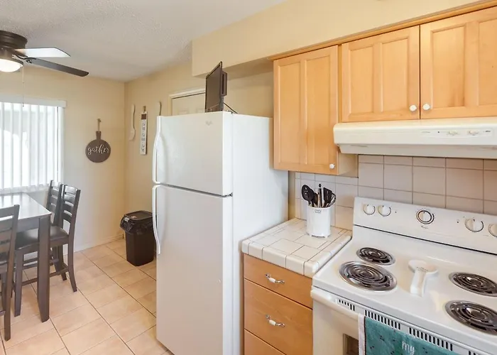 Ferienhaus Sunny With Pool & Patio 3 Miles To The Lake!