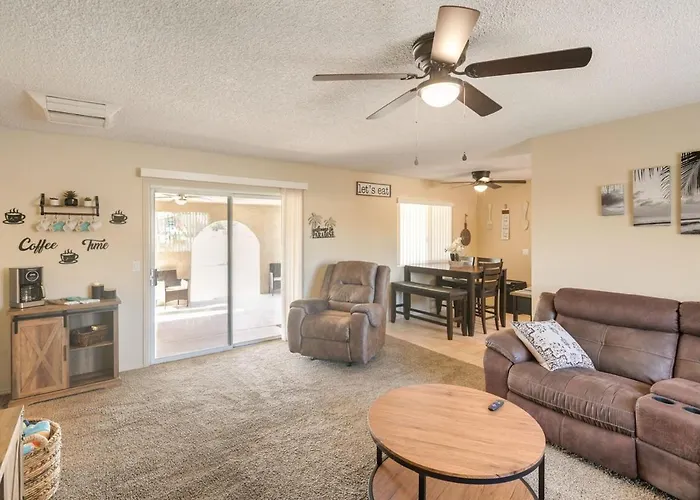 Sunny With Pool & Patio 3 Miles To The Lake! Lake Havasu City