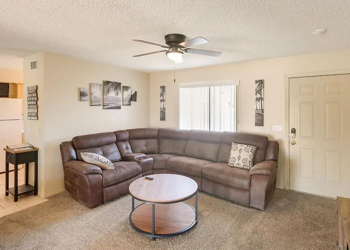 Sunny With Pool & Patio 3 Miles To The Lake! *