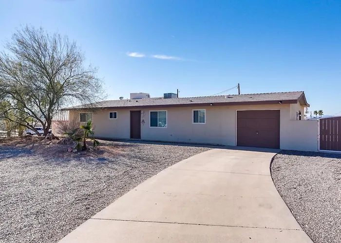 Sunny With Pool & Patio 3 Miles To The Lake! Ferienhaus Lake Havasu City